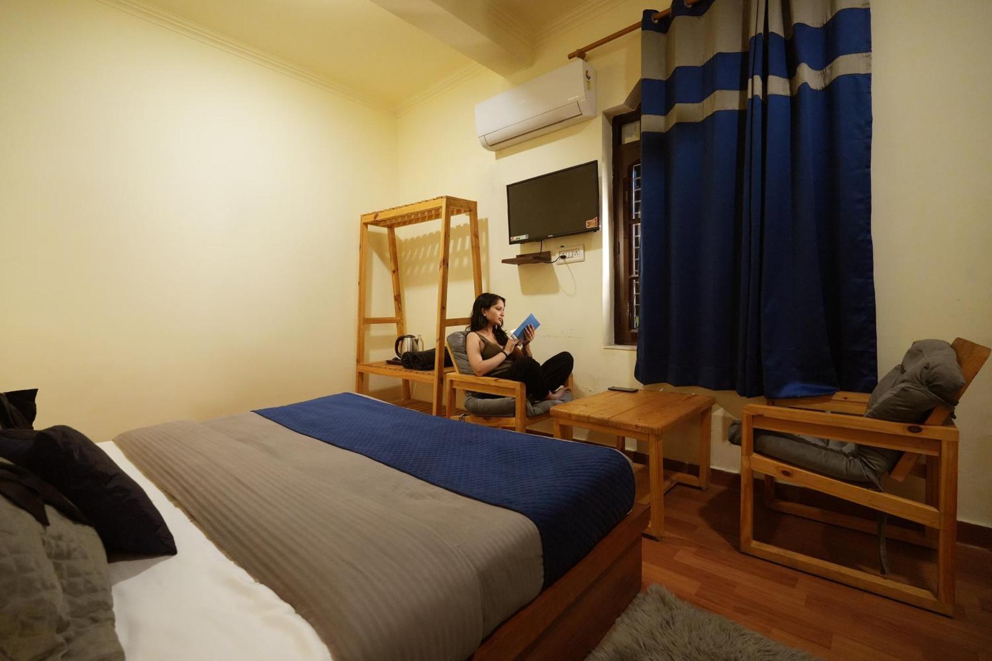 Shalom Backpackers Rishikesh Hostel Bilik gambar